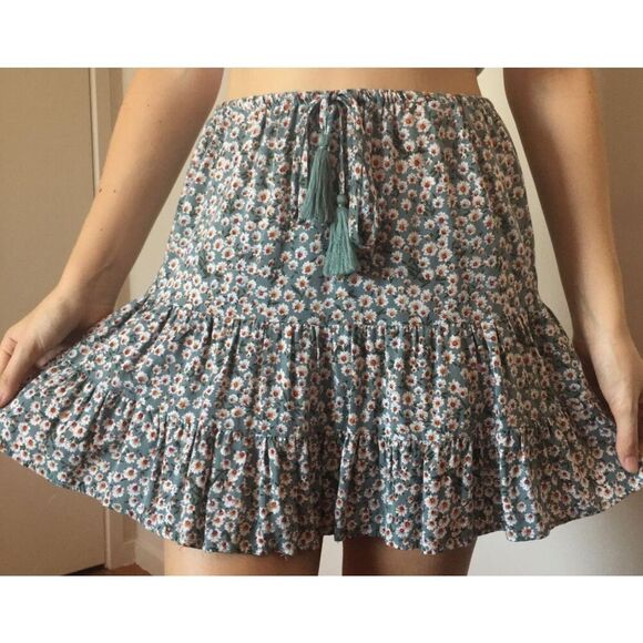 Princess Polly Green Floral Daisy Mini Skirt Women’s Size 6 | Boho Festival Tass - Picture 7 of 7